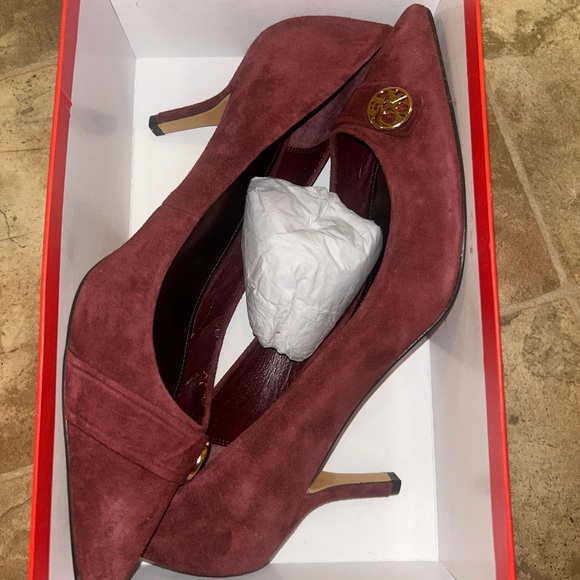 Coach Zelda women's suede heel pumps
Size 11M - Picture 7 of 9